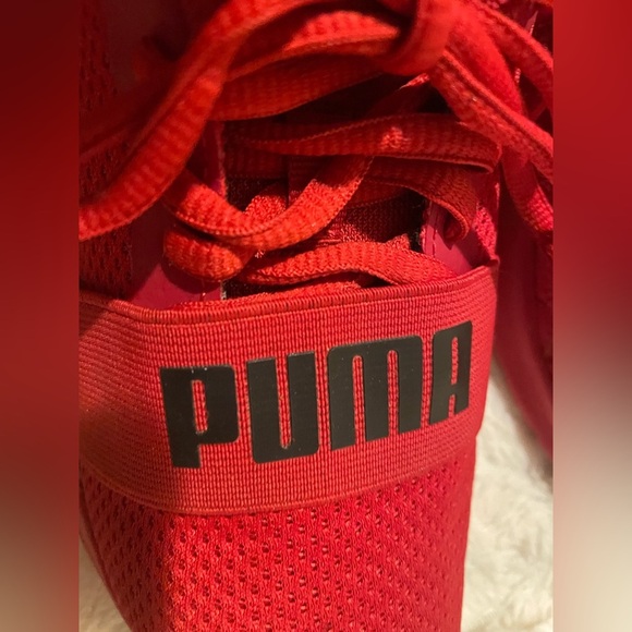 Red pumas size 3.5 - Picture 7 of 7
